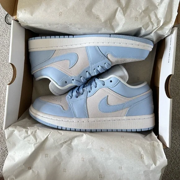 Nike | Shoes | Copy Nike Air Jordan Low Football  display picture 1